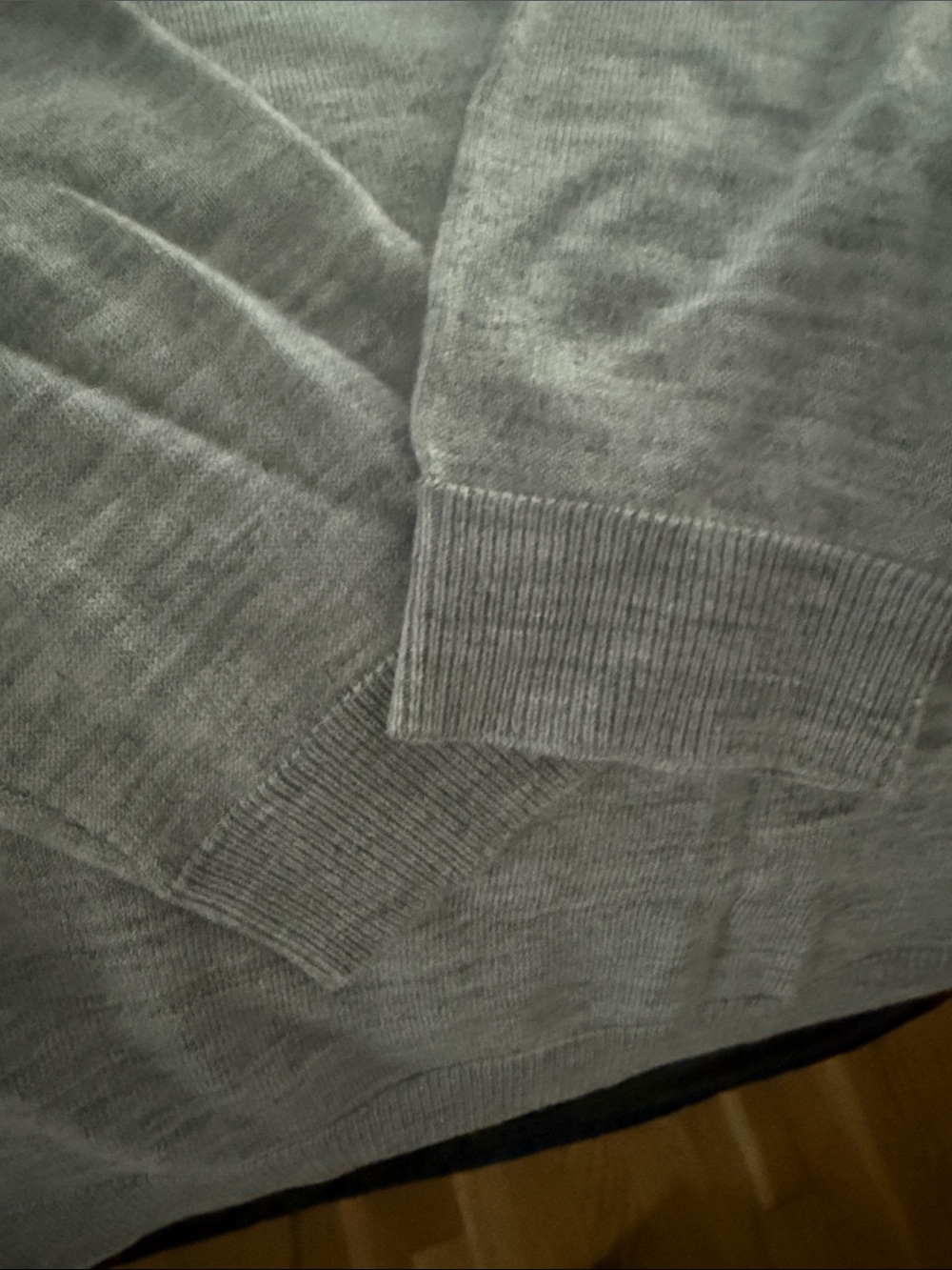 NWT-Apt. 9 Men's Heather Gray V-Neck Sweater - Picture 3 of 3